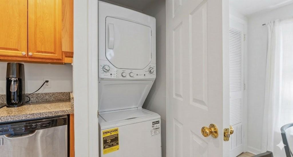 839 N 20th St #C - Photo 2 of 7