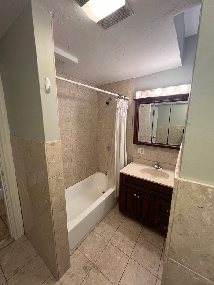 14 Hamilton Rd #14A - Photo 4 of 6