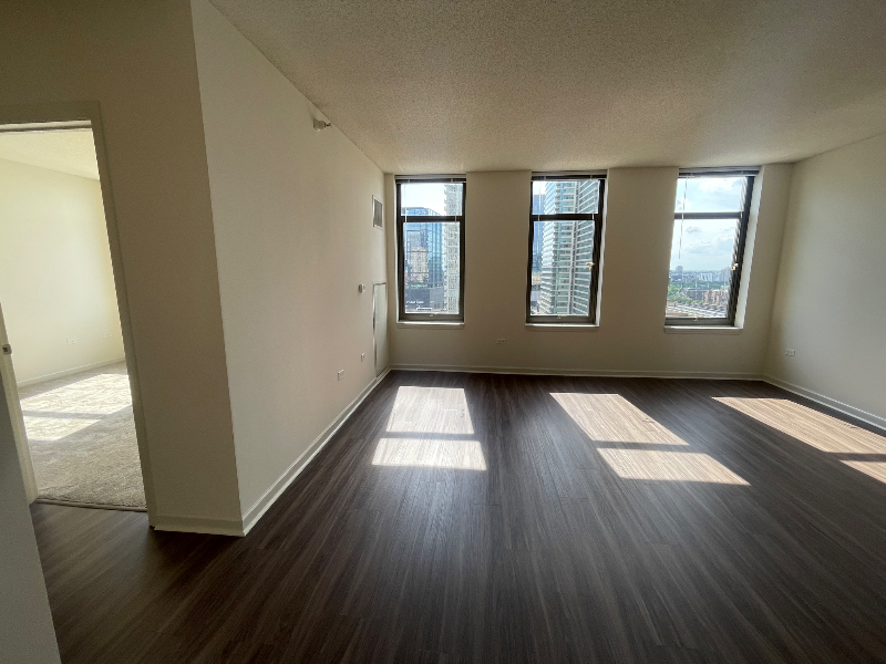 360 N Jefferson St - Photo 6 of 11