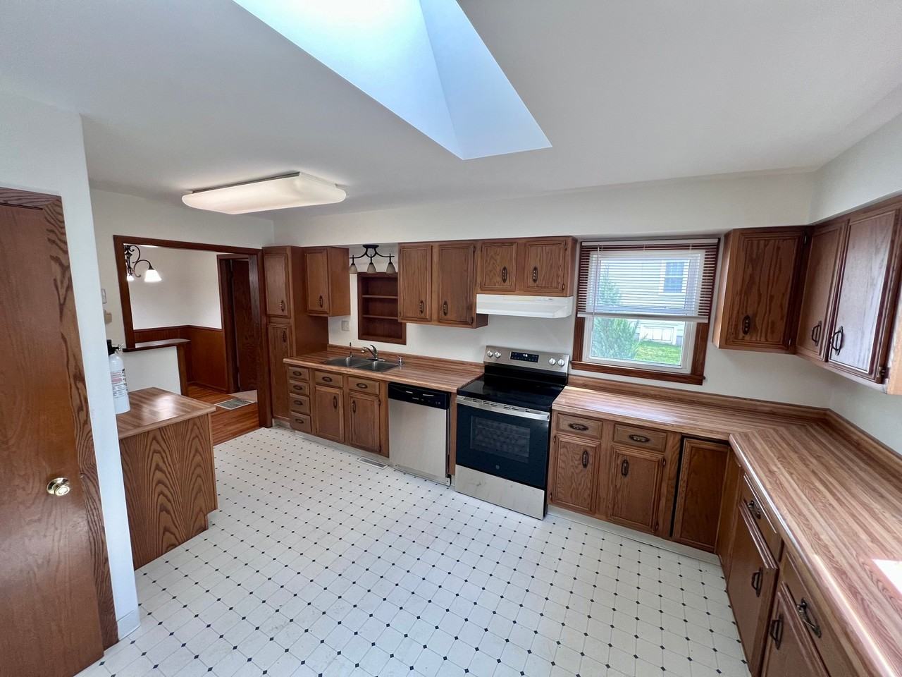 309 10th St Nw - Photo 2 of 11