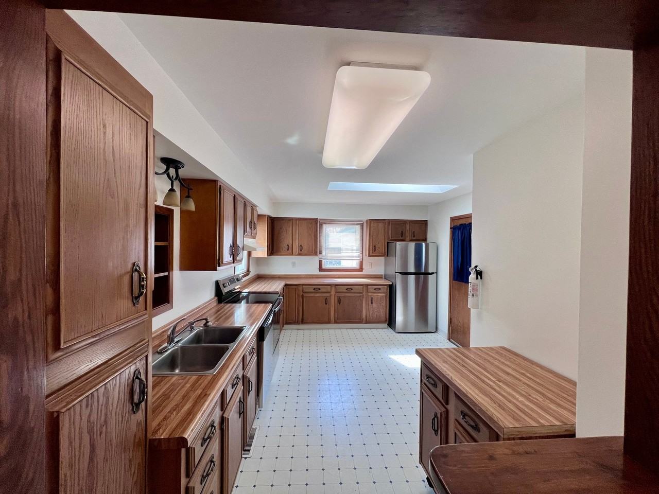 309 10th St Nw - Photo 3 of 11