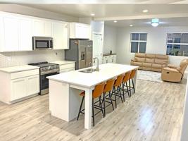 featured image of 778 W Bronze Leaf Rd