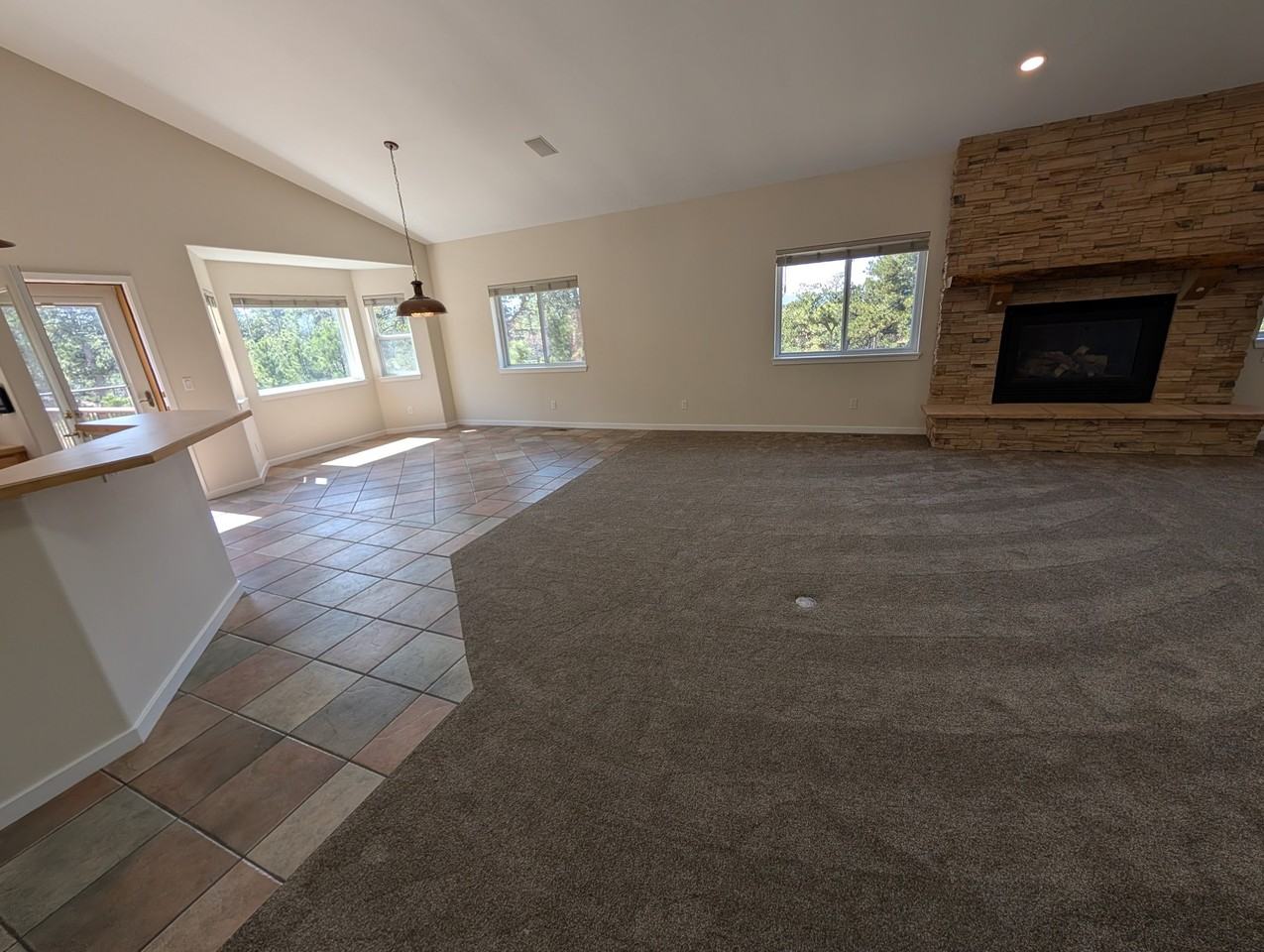 5995 Burgess Rd - Photo 3 of 44