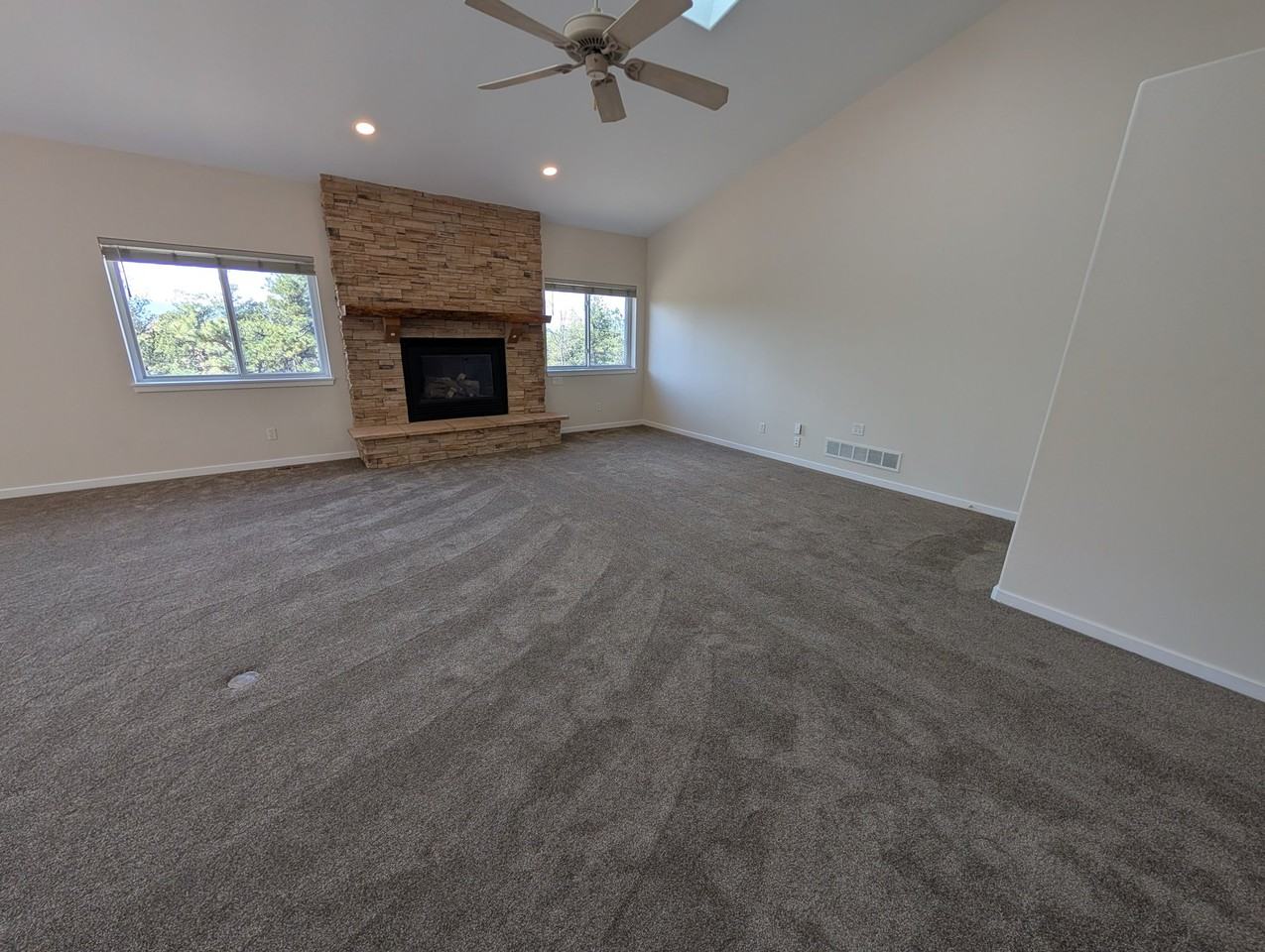 5995 Burgess Rd - Photo 4 of 44