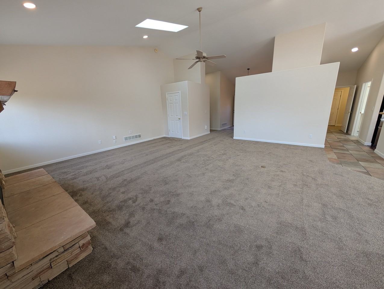 5995 Burgess Rd - Photo 5 of 44