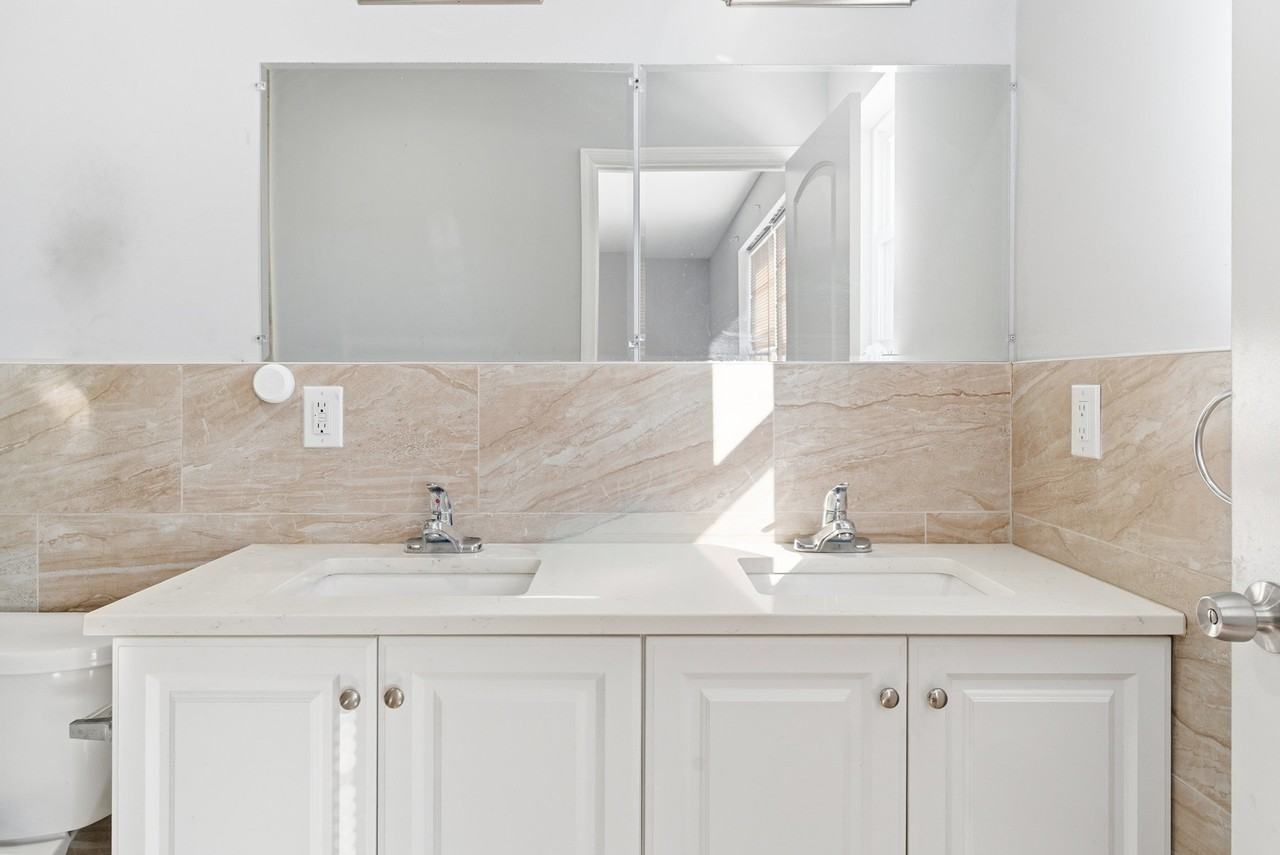 168 Johnson Ave #1stFL - Photo 3 of 19