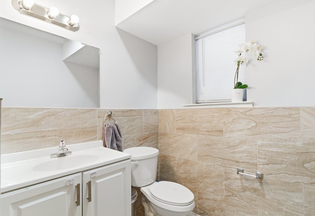 168 Johnson Ave #1stFL - Photo 5 of 19