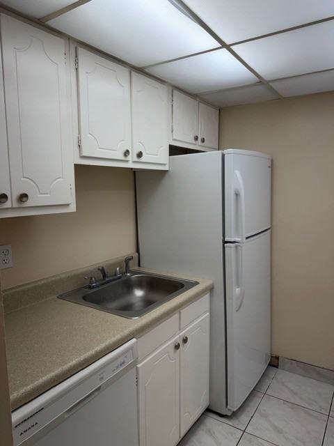 315 N Lake Dr #6 - Photo 5 of 9