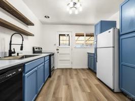 featured image of 1632 Hollywood Dr