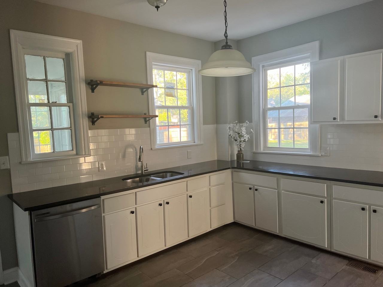 936 Sycamore St #NA - Photo 7 of 22