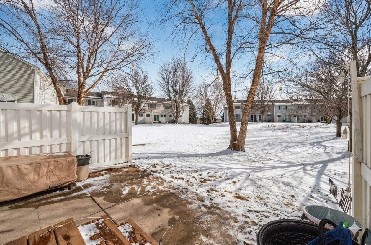 16145 71st Ln Ne - Photo 2 of 3