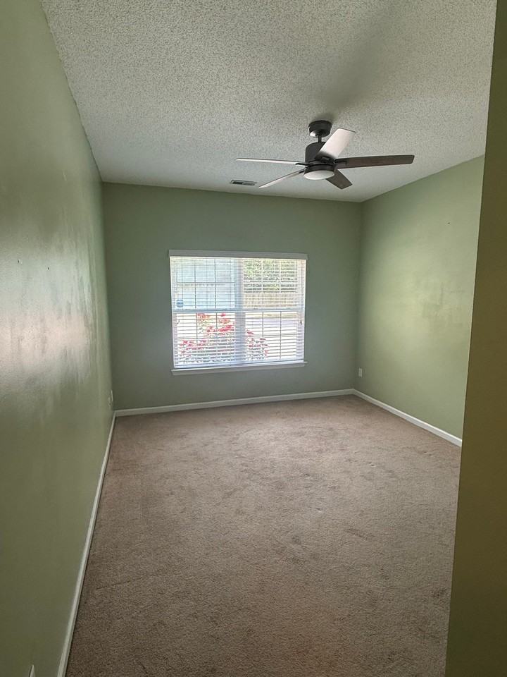 4779 Skillmaster Ct - Photo 3 of 12