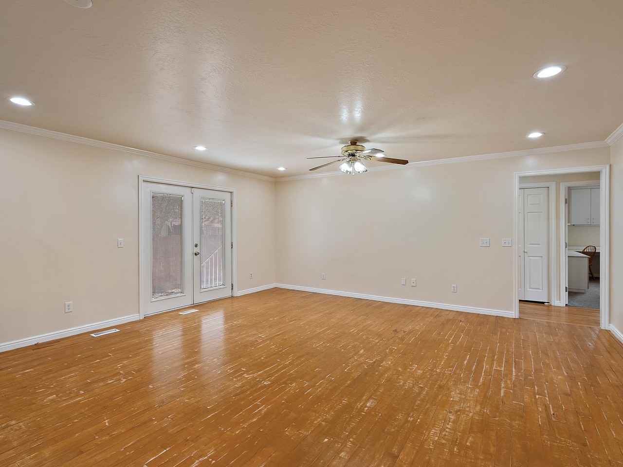 6438 S Tamra Dr - Photo 6 of 20