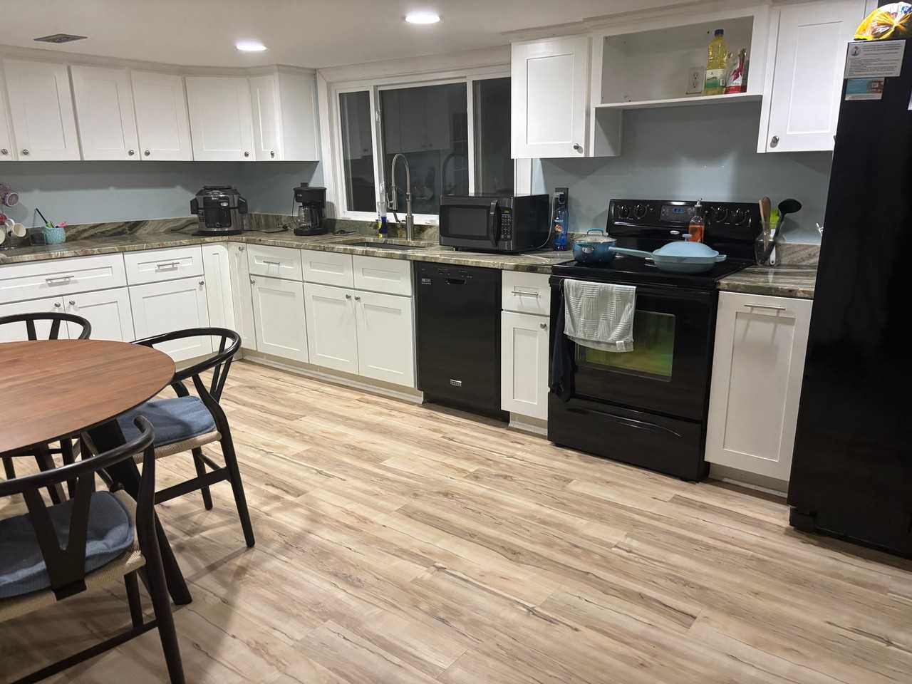 712 W Cherokee St - Photo 7 of 15