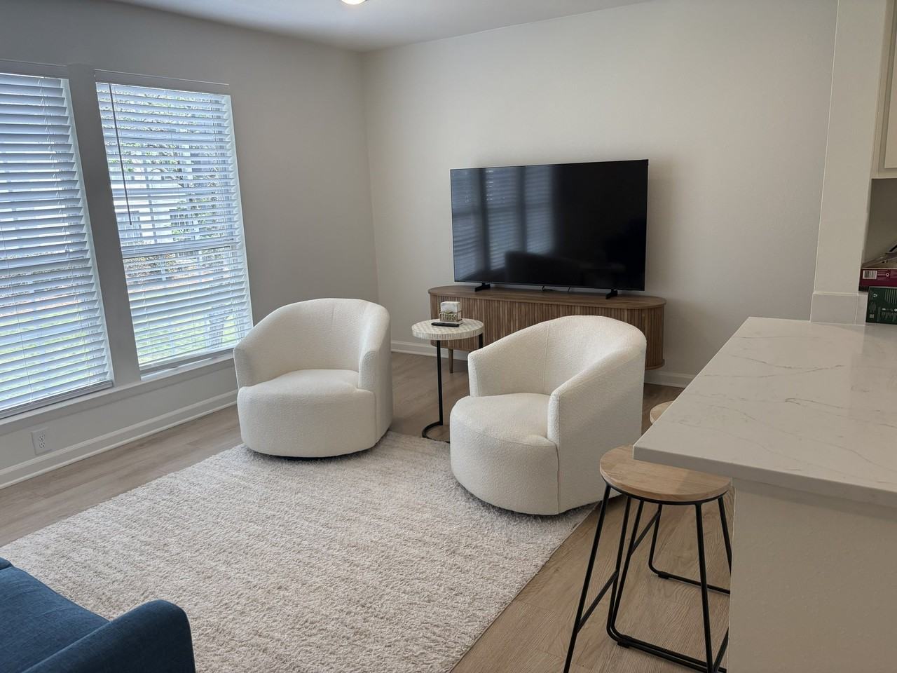 626 Shug Jordan Pkwy #270 - Photo 2 of 5