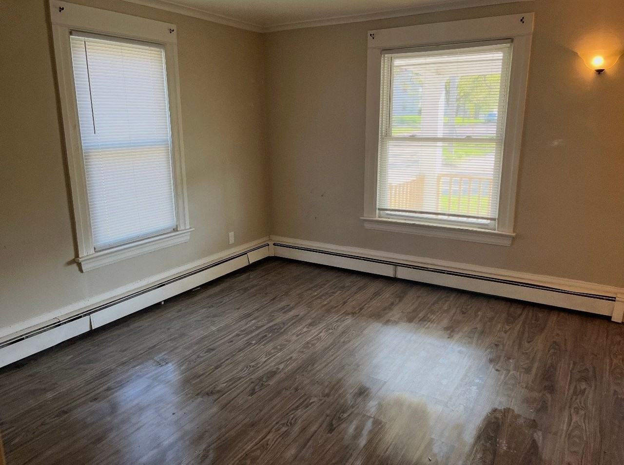 800 2nd St #1 - Photo 3 of 7