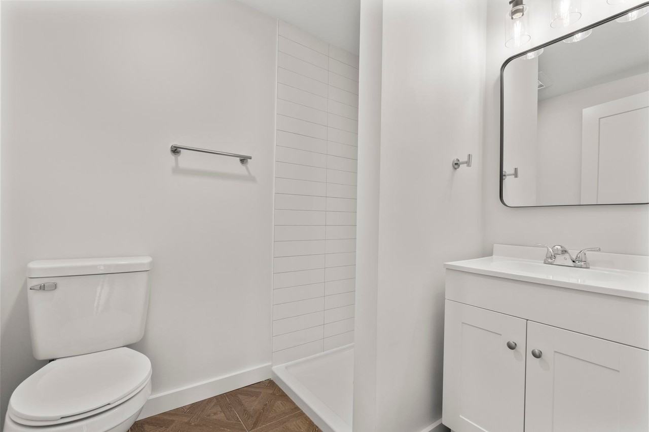 431 411 #16 - Photo 5 of 17