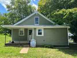 featured image of 126 Lakeview Dr