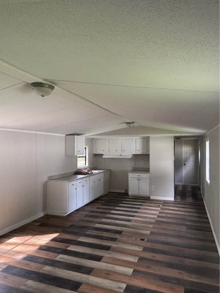 103 Amberwood Ln #103 - Photo 3 of 9