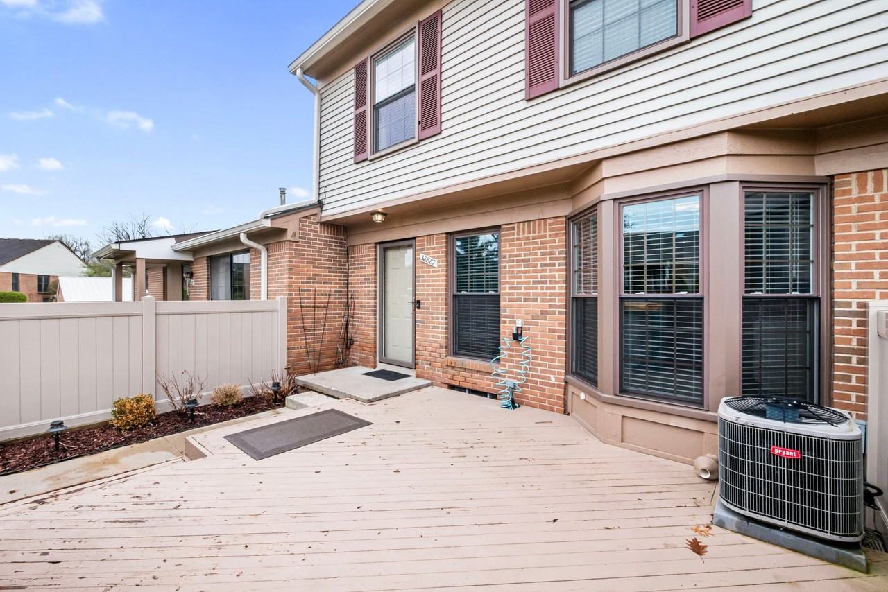 38887 Country Cir - Photo 4 of 20