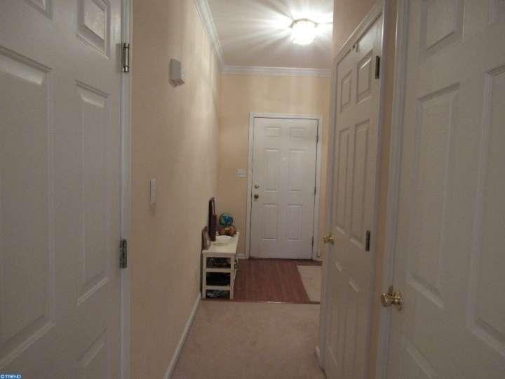 14 Windsor Pond Rd - Photo 2 of 20