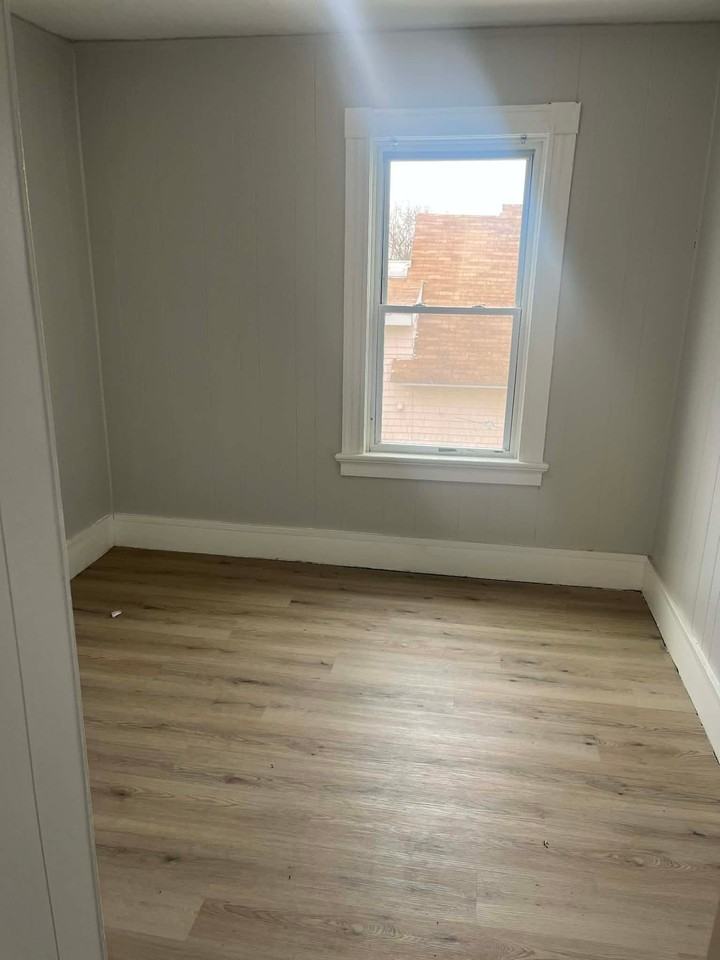 49 Wilson Ave #1 - Photo 7 of 10