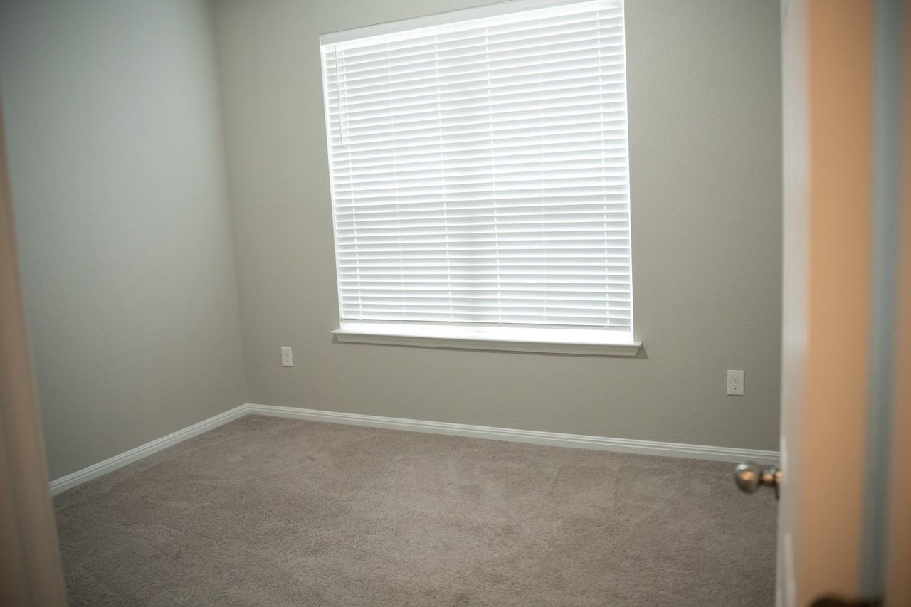 532 Arrowhead Vine St - Photo 7 of 20