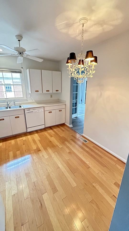 2518 Savannah Rd - Photo 7 of 12