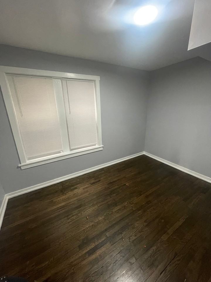 2118 E 80th St #1 - Photo 3 of 5