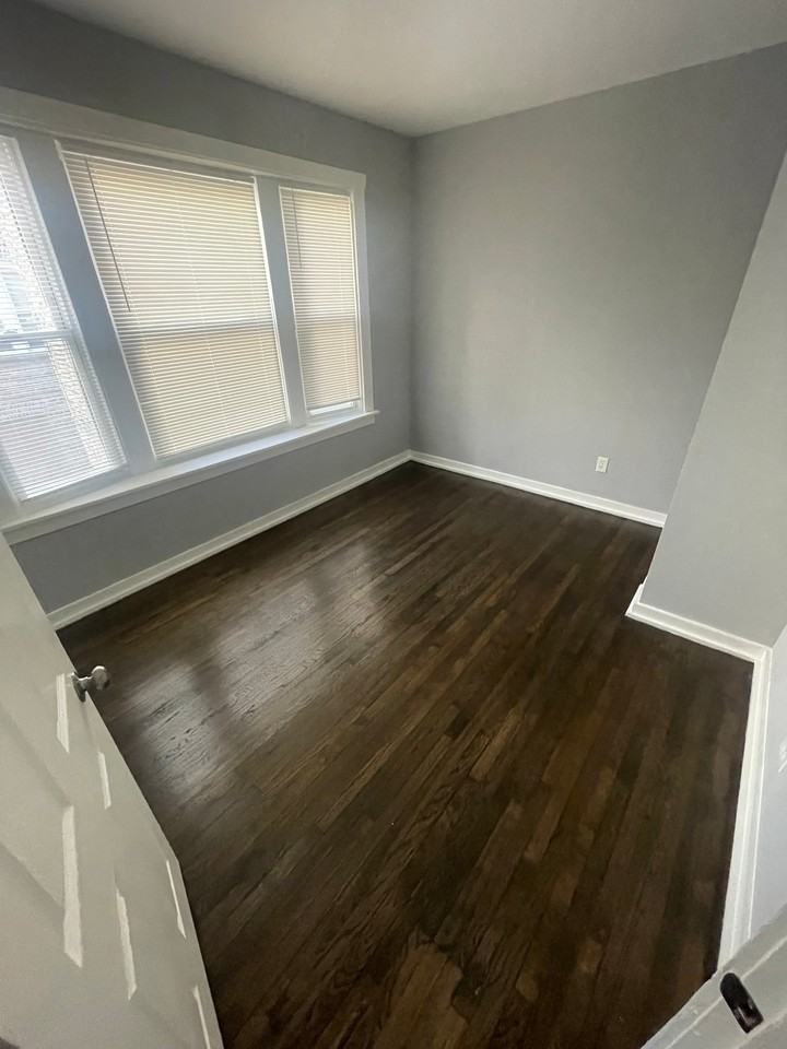 2118 E 80th St #1 - Photo 4 of 5