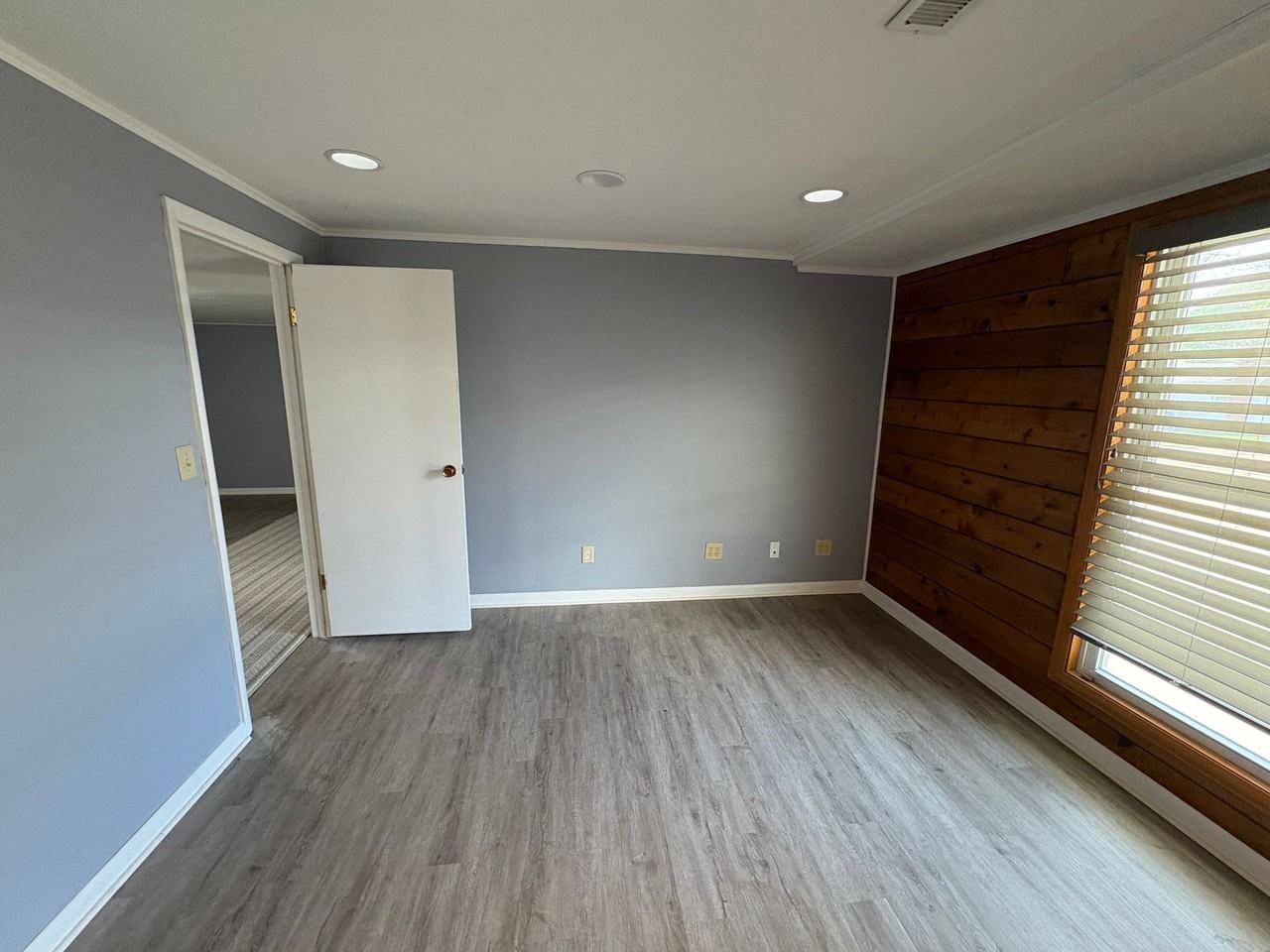 661 Reynoldswood Rd #1 - Photo 2 of 25