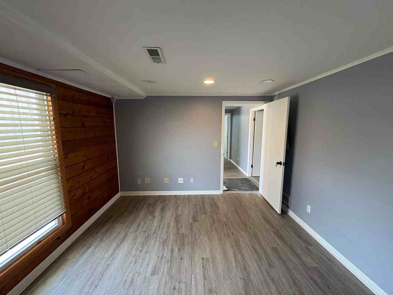 661 Reynoldswood Rd #1 - Photo 7 of 25