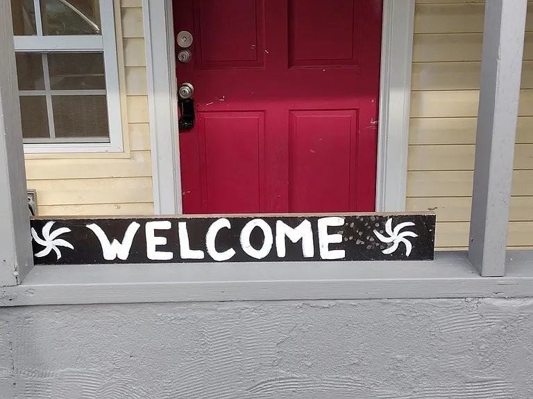 1320 Brown St #E - Photo 3 of 16