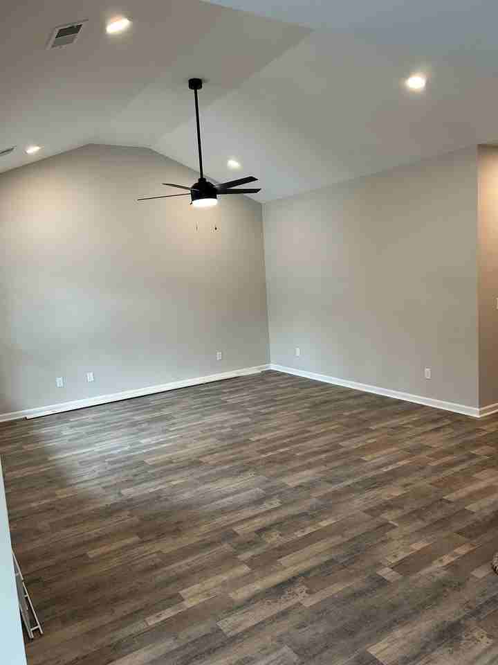 12 Pine St - Photo 3 of 8