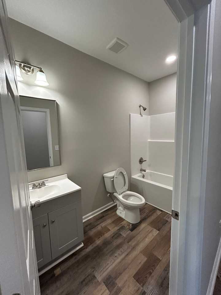 12 Pine St - Photo 5 of 8