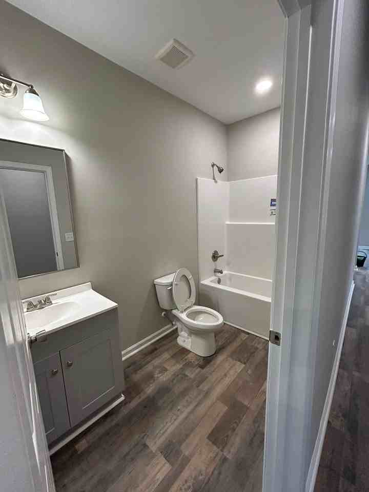 14 Pine St - Photo 4 of 8