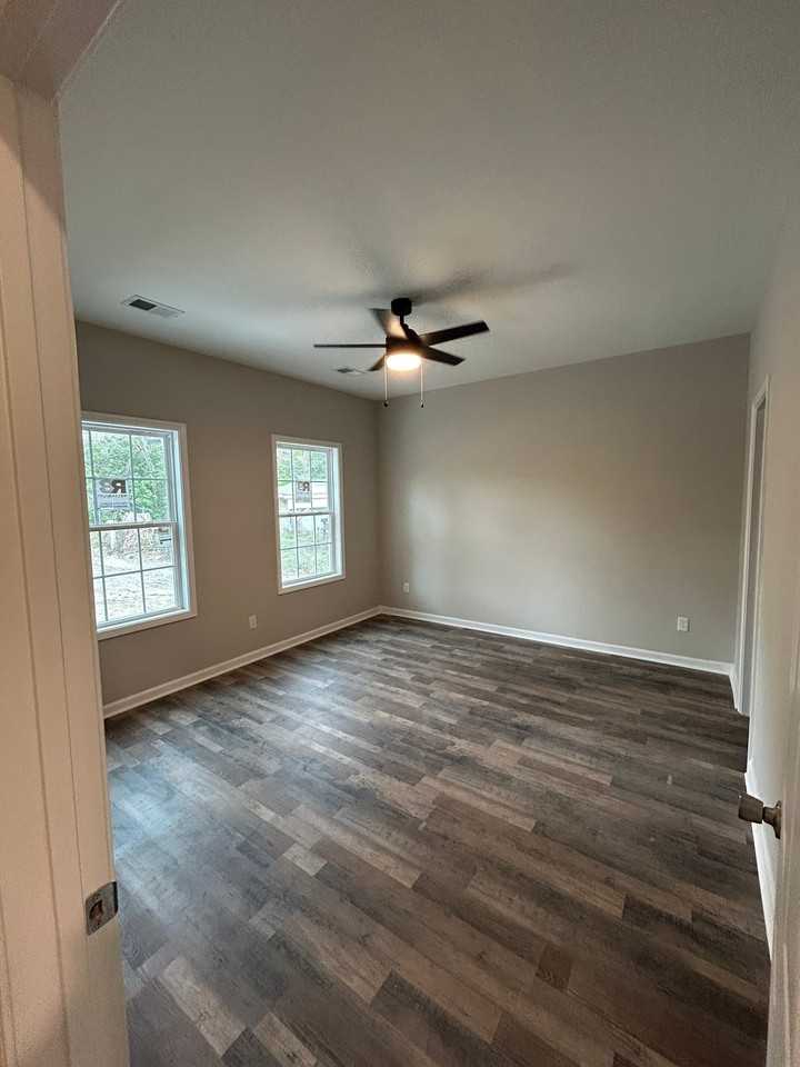 14 Pine St - Photo 6 of 8