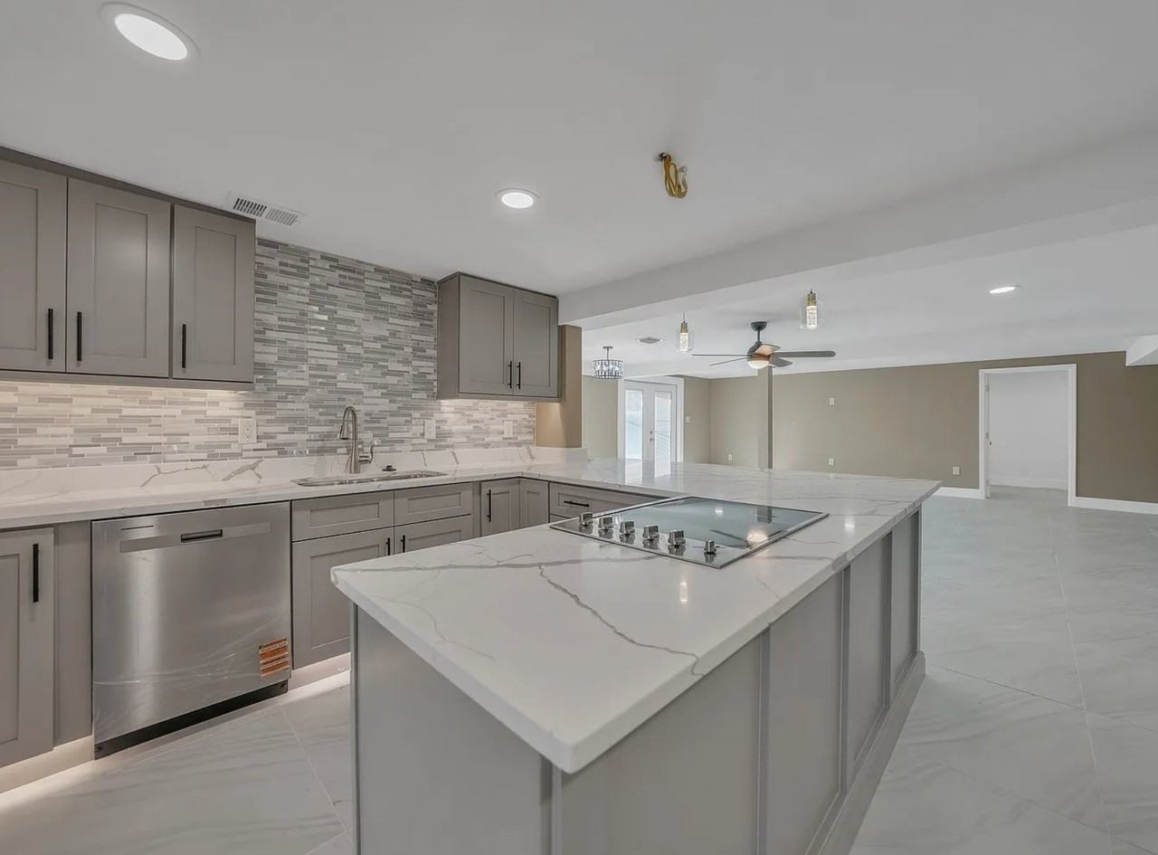 2341 Talbrook Ter - Photo 3 of 6