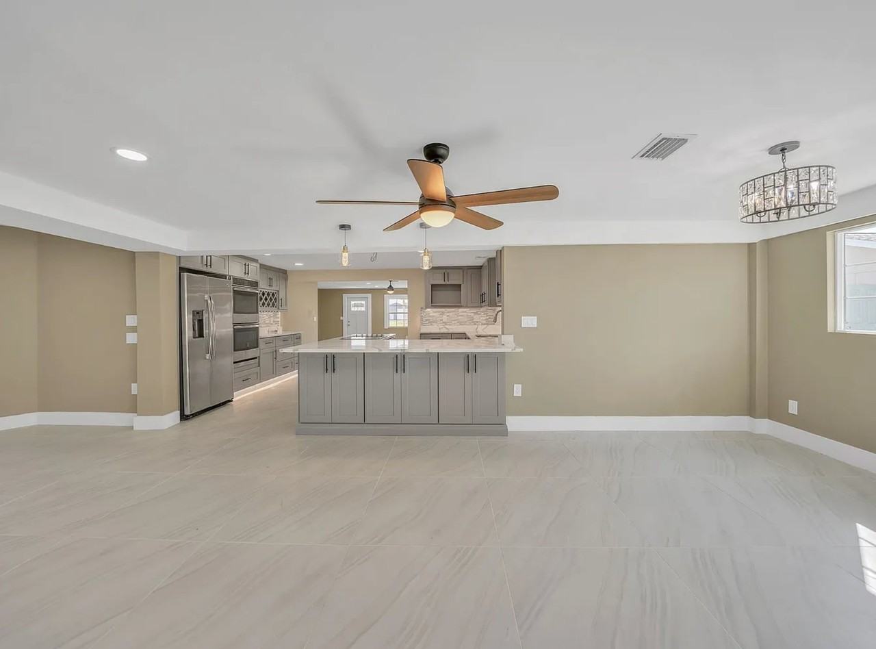 2341 Talbrook Ter - Photo 4 of 6