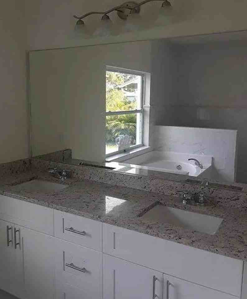 986 Sw College Park Rd - Photo 5 of 9