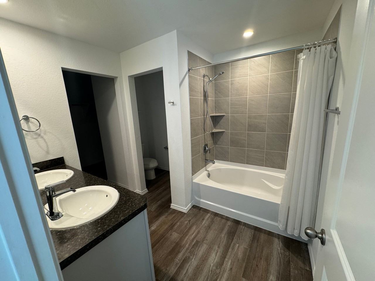 5626 Vintage Oakmont Dr - Photo 4 of 11