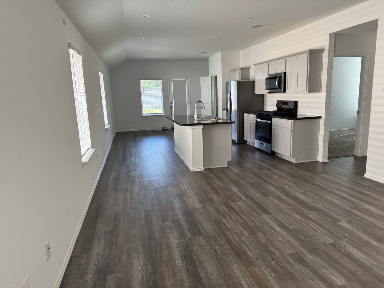 5626 Vintage Oakmont Dr - Photo 5 of 11