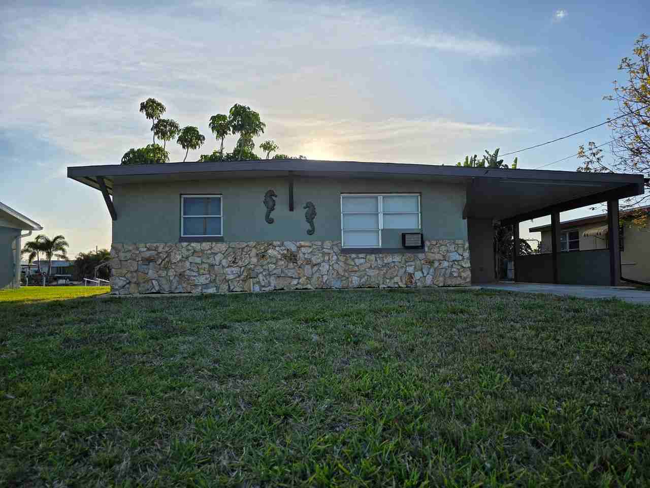 13315 Neptune Dr - Photo 3 of 20