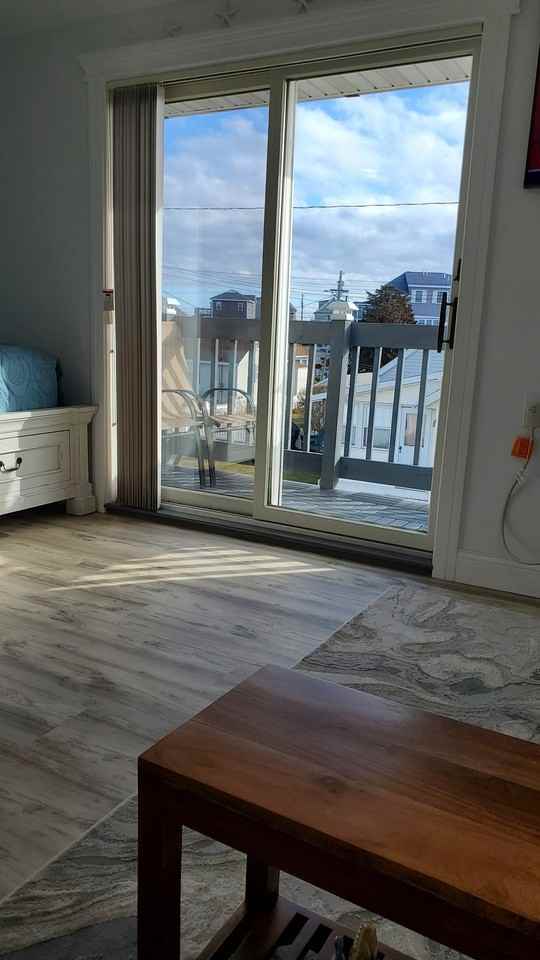 550 Winnacunnet Rd - Photo 3 of 13