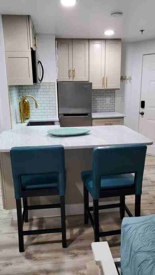 550 Winnacunnet Rd - Photo 5 of 13