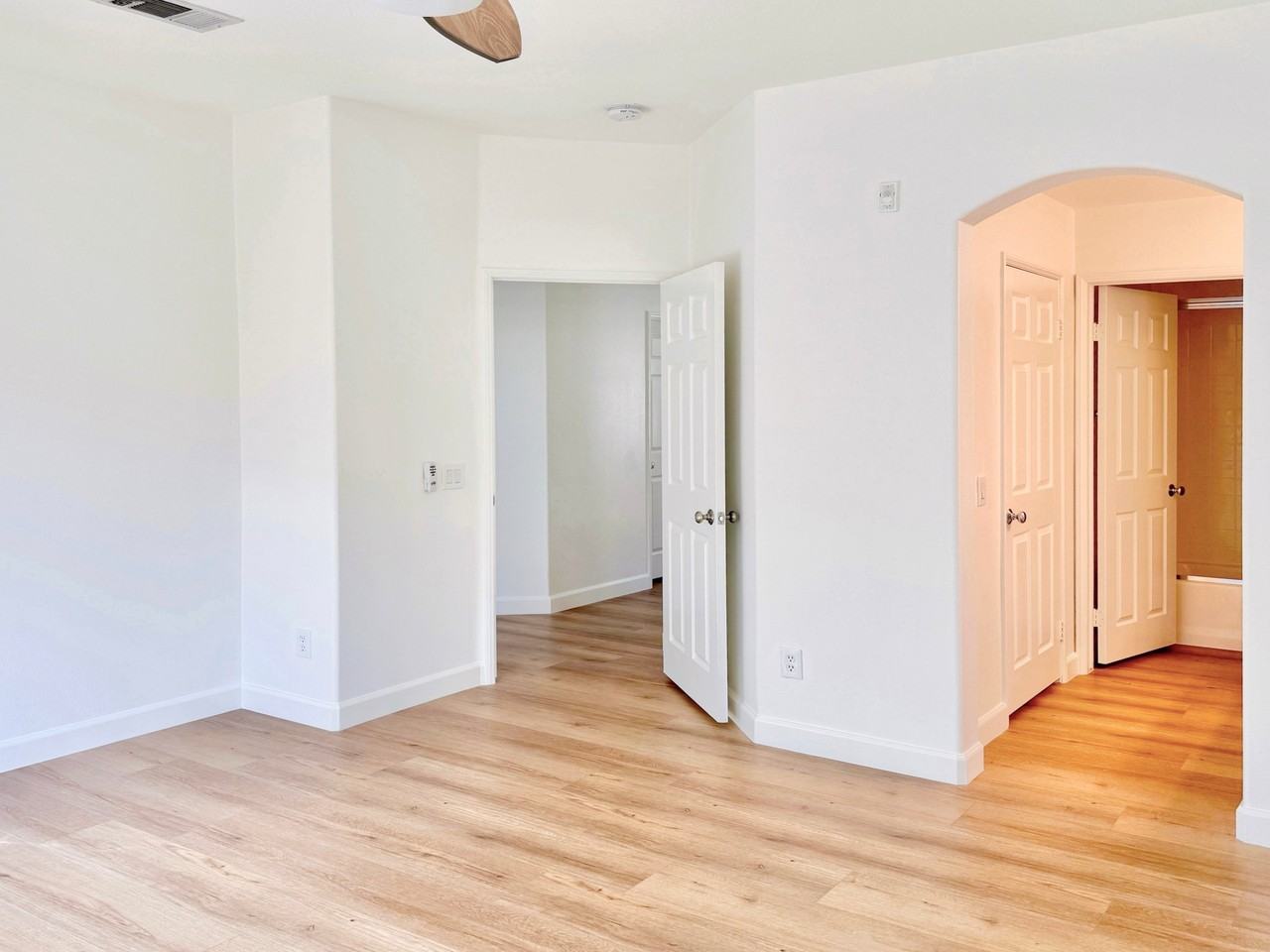 3676 Tyler Ave - Photo 6 of 8