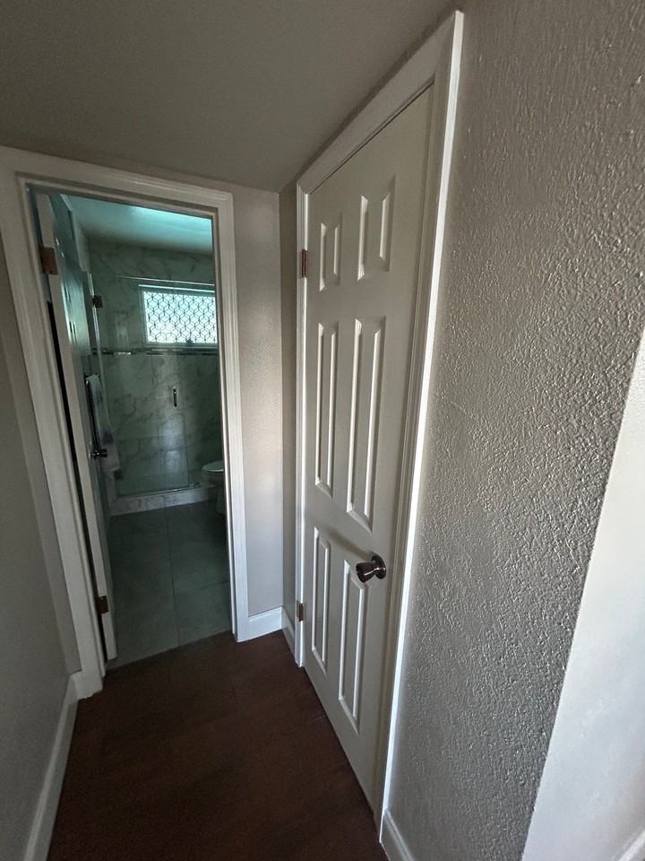 11001 Sw 180th St - Photo 6 of 13