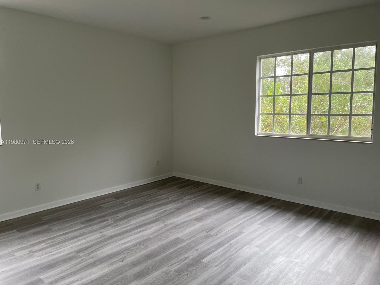 2714 Swter - Photo 5 of 8