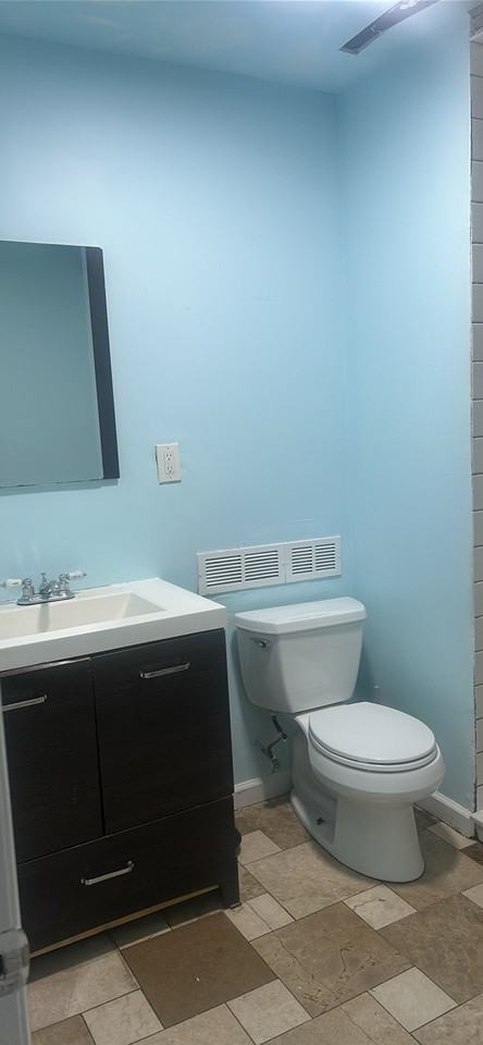 17 Dewitt Pl - Photo 2 of 4