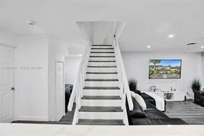 833 Nw 81St Avenue Ave - Photo 5 of 11